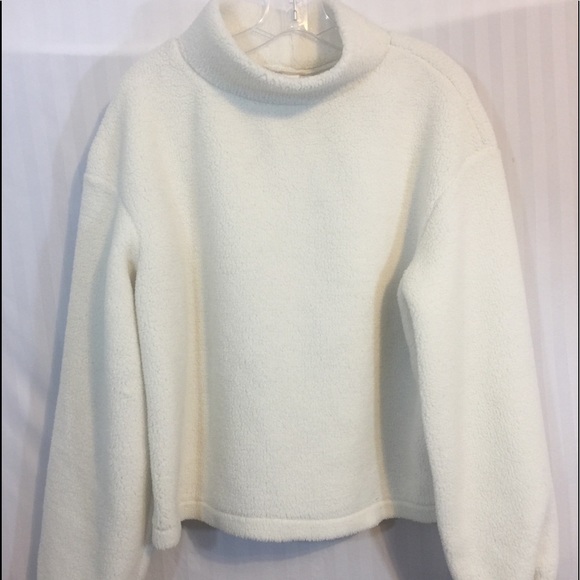 NW0T💕 H & M Relaxed-fit Soft Faux Shearling Top - Picture 4 of 8